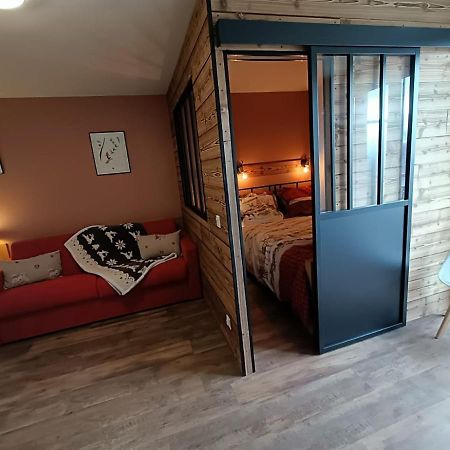 Appartement Fleurs Des Alpes à Les Déserts Extérieur photo