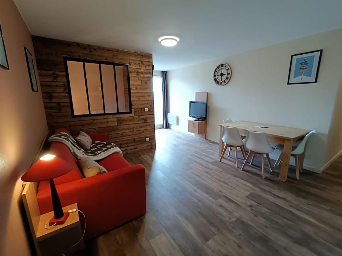 Appartement Fleurs Des Alpes à Les Déserts Extérieur photo